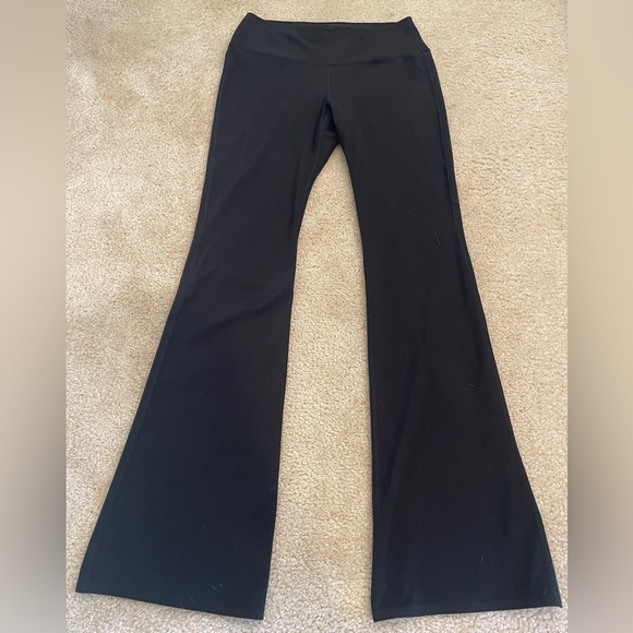 Uniqlo Black Flare Leggings - Picture 1 of 1